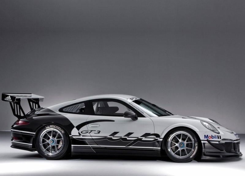 porsche_911_racing_ep_018.jpg (800x576) - 49 KB