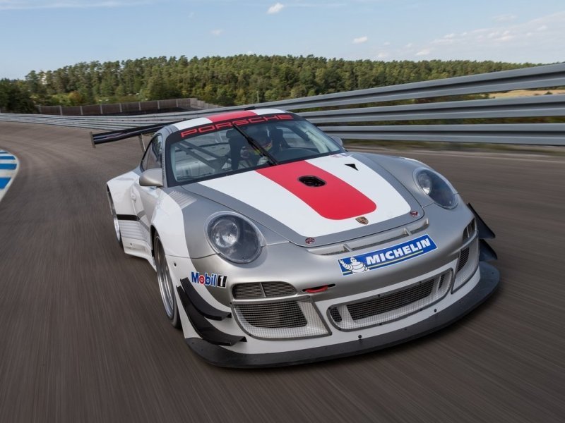 porsche_911_racing_ep_025.jpg (800x600) - 79 KB