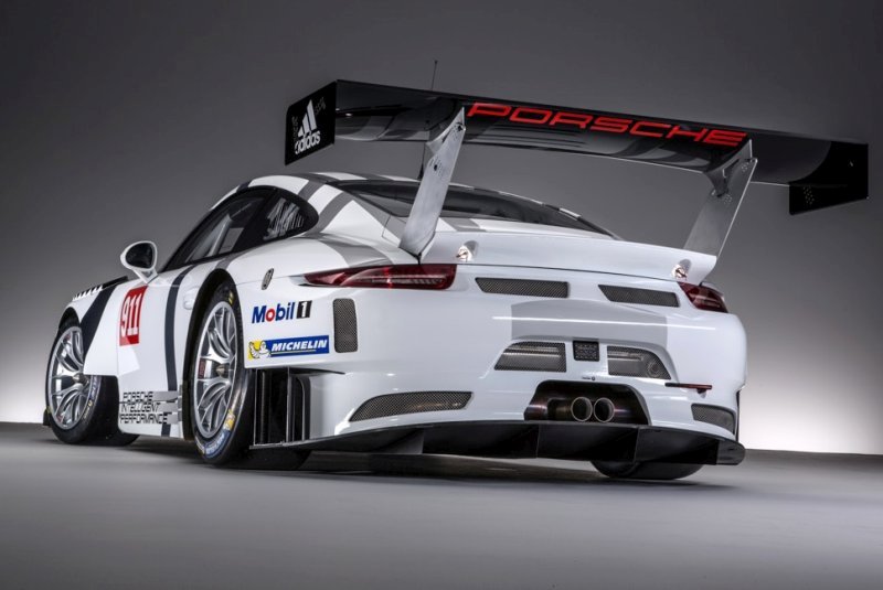 porsche_911_racing_ep_031.jpg (800x535) - 78 KB