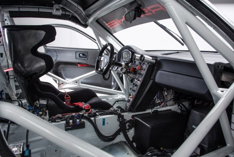 porsche_911_racing_ep_032.jpg (800x535) - 120 KB