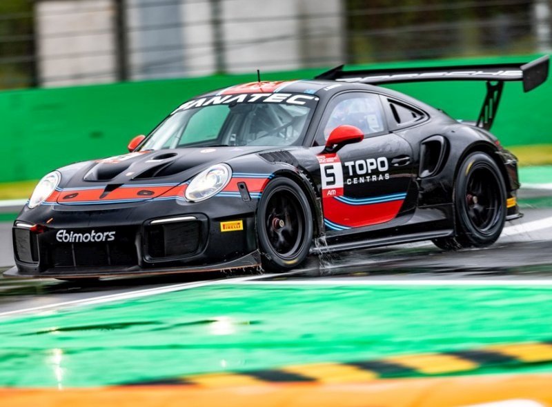 porsche_911_racing_ep_062.jpg (800x590) - 123 KB