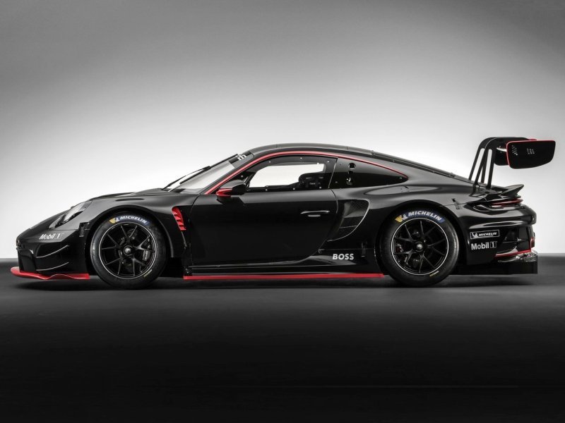 porsche_911_racing_ep_065.jpg (800x600) - 48 KB