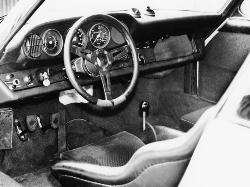porsche_911_racing_ep_080.jpg (800x599) - 81 KB