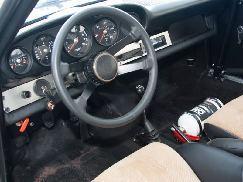 porsche_911_racing_ep_084.jpg (800x600) - 106 KB