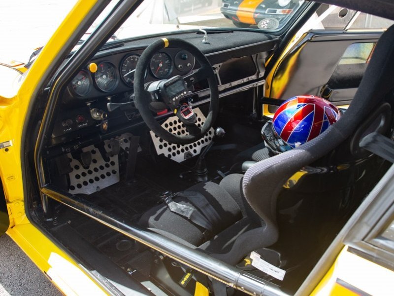 porsche_911_racing_ep_088.jpg (800x600) - 112 KB