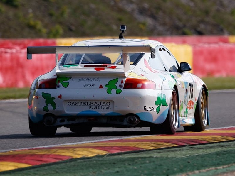 porsche_911_racing_ep_106.jpg (800x600) - 92 KB