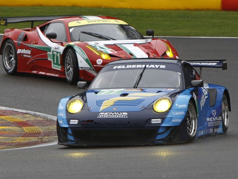 porsche_911_racing_ep_129.jpg (800x600) - 83 KB