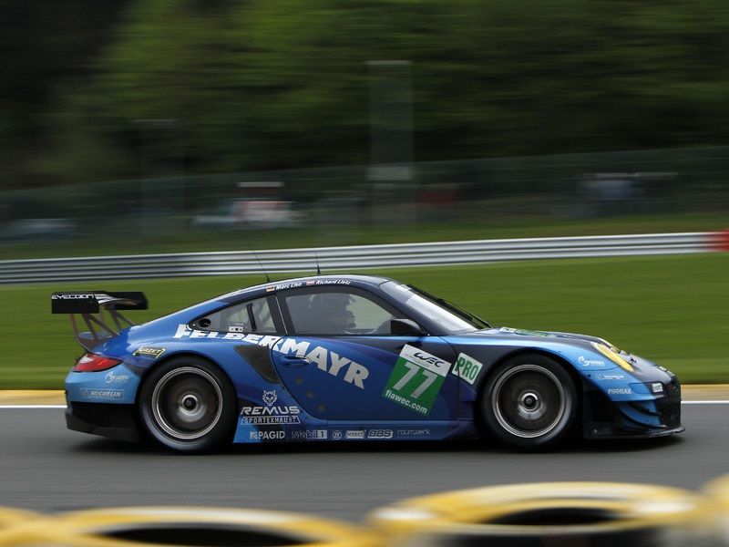 porsche_911_racing_ep_130.jpg (800x600) - 58 KB