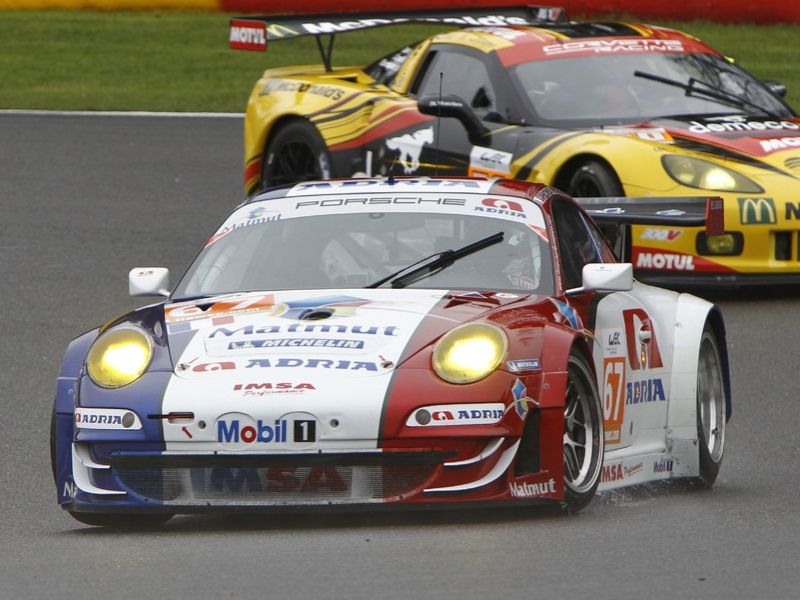 porsche_911_racing_ep_132.jpg (800x600) - 80 KB