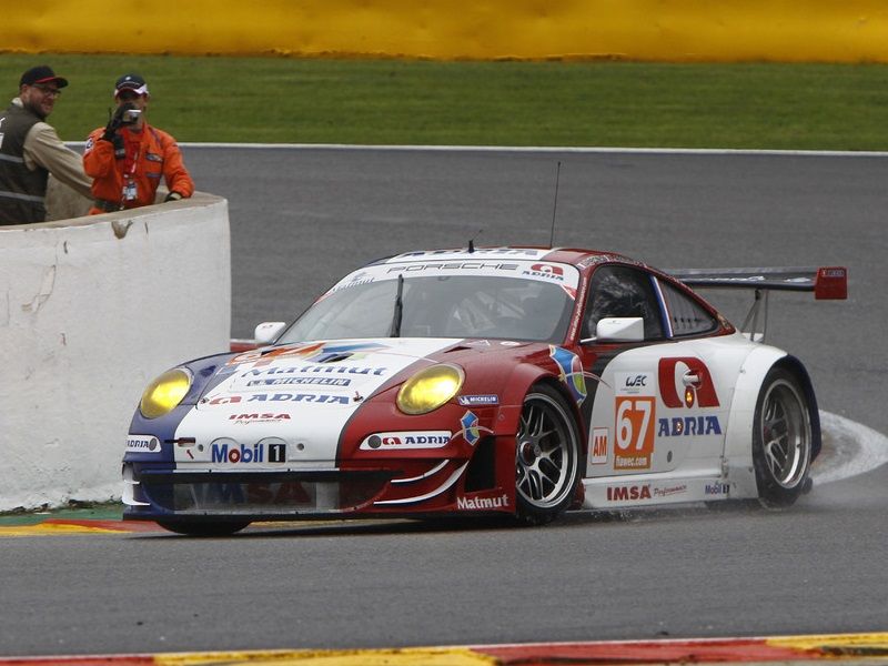porsche_911_racing_ep_133.jpg (800x600) - 72 KB
