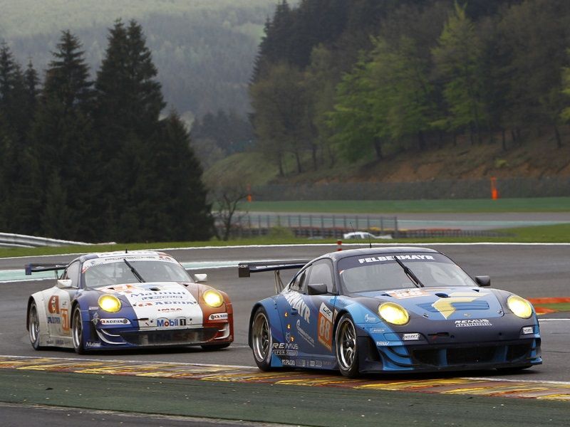 porsche_911_racing_ep_134.jpg (800x600) - 74 KB