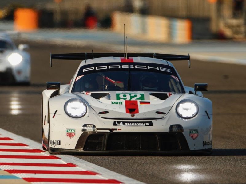 porsche_911_racing_ep_135.jpg (800x600) - 64 KB