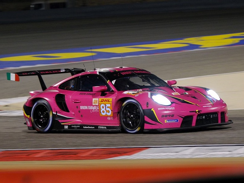porsche_911_racing_ep_145.jpg (800x600) - 156 KB