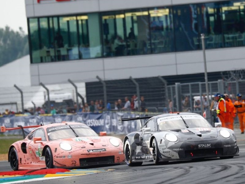 porsche_911_racing_ep_158.jpg (800x600) - 124 KB