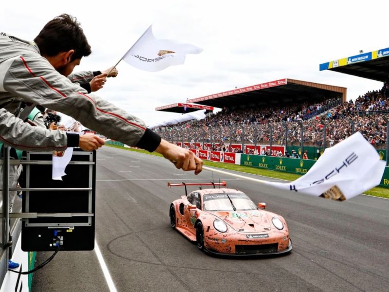 porsche_911_racing_ep_161.jpg (800x600) - 86 KB