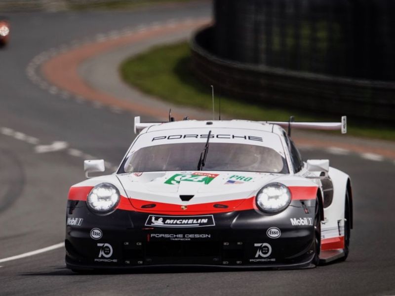 porsche_911_racing_ep_163.jpg (800x600) - 47 KB