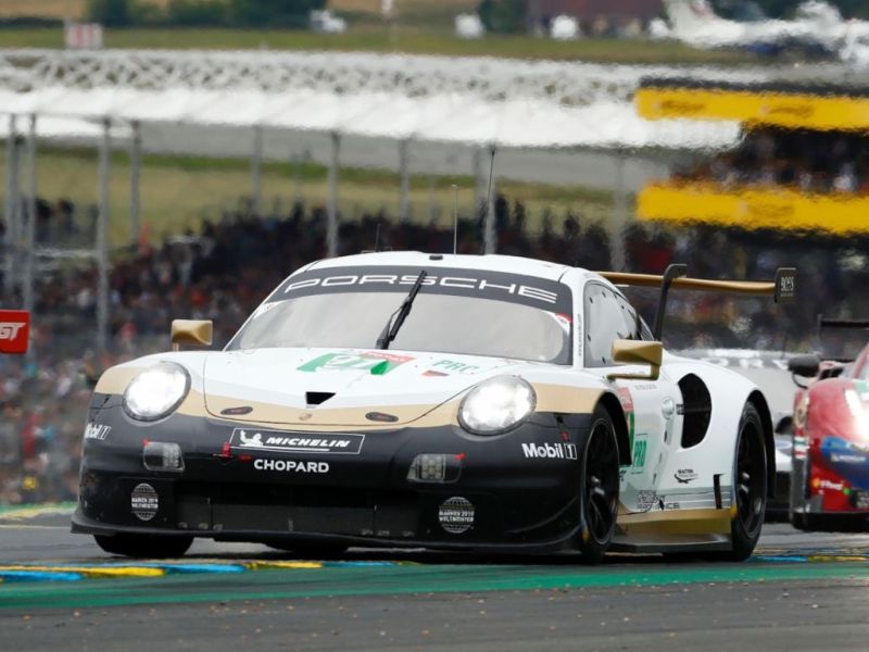 porsche_911_racing_ep_167.jpg (800x600) - 68 KB