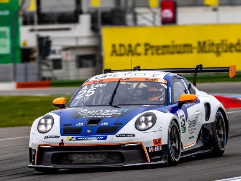 porsche_911_racing_ep_181.jpg (800x600) - 72 KB