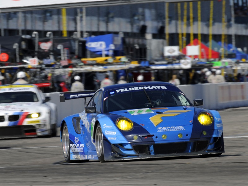 porsche_911_racing_ep_193.jpg (800x600) - 144 KB
