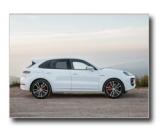 23_cayenne_turbo_e-hybrid_02.jpg (800x600) - 67 KB 23_cayenne_turbo_e-hybrid_02.jpg (800x600) - 67 KB